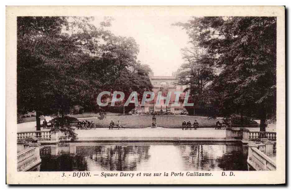 Dijon - Square Darcy et vue sur la Porte Guilaume - CPA 