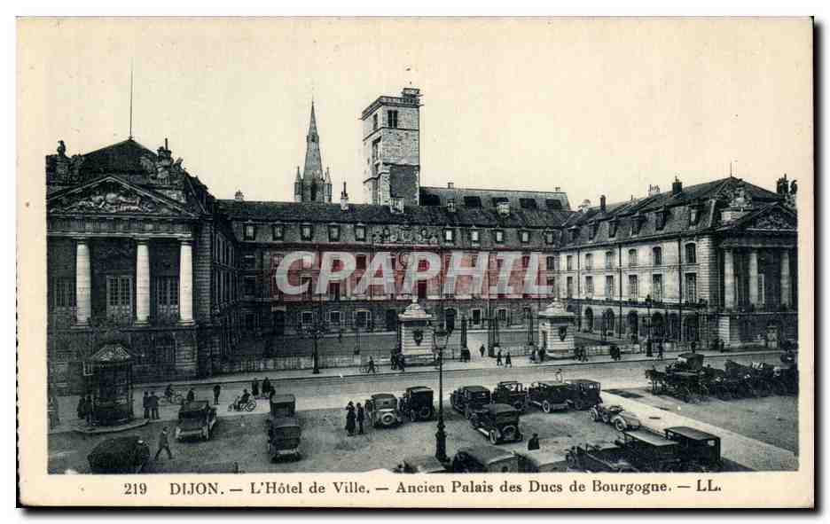Dijon - Hotel de Ville - automobile - CPA 