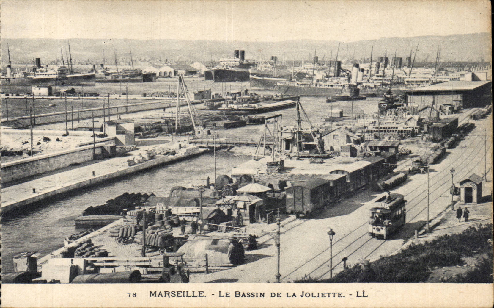 Marseille - Le Bassin de la Joliette - LL