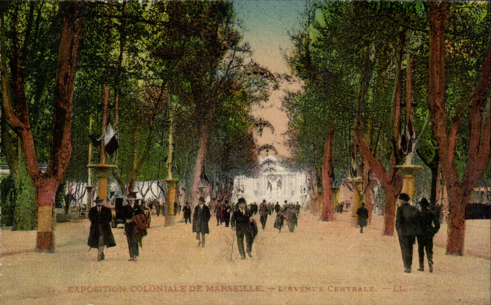 Marseille - Exposition Coloniale - L'Avenue Centrale - CPA 