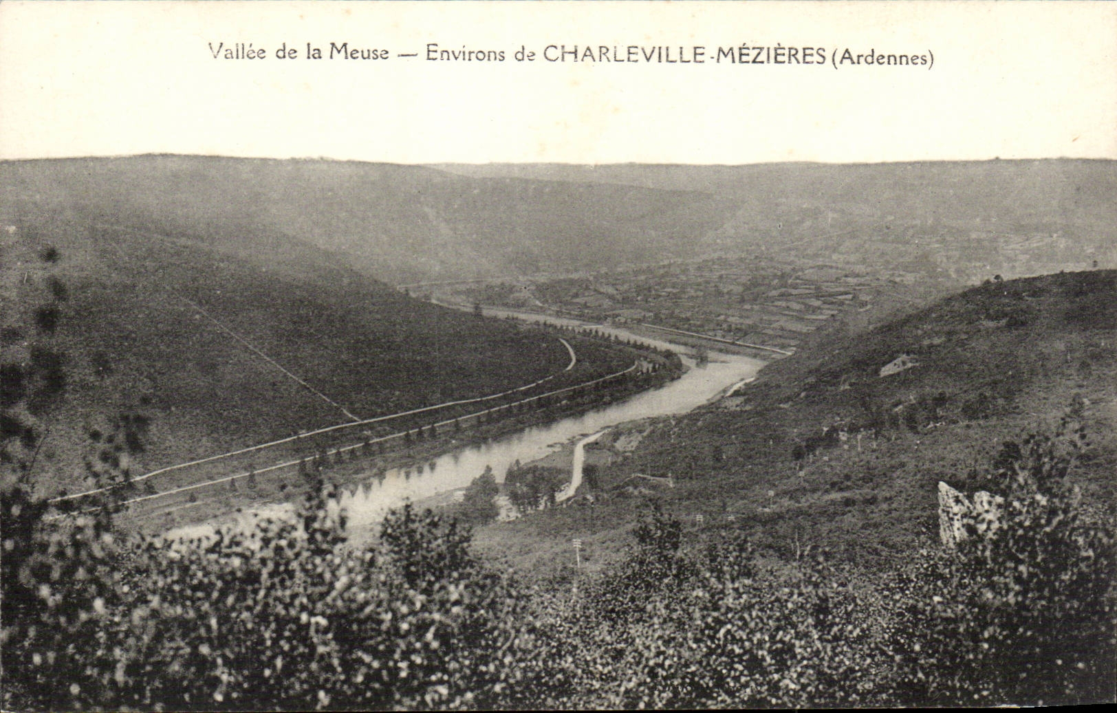 Environs de Charleville - Mezieres - Vallee de la Meuse - CPA 