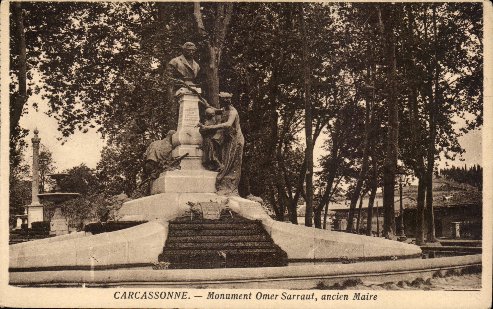 Carcassone - Monument Omer Sarraut Ancien maire - CPA 