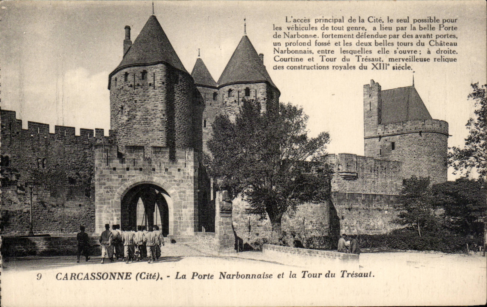 Carcassonne - La Porte Narbonnaise et la Tour du Tresaut Soldats militaria - CPA 