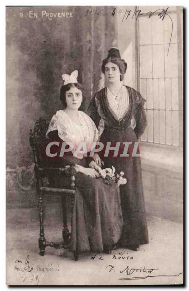 Folklore - En Provence - Costumes - Femme - CPA 