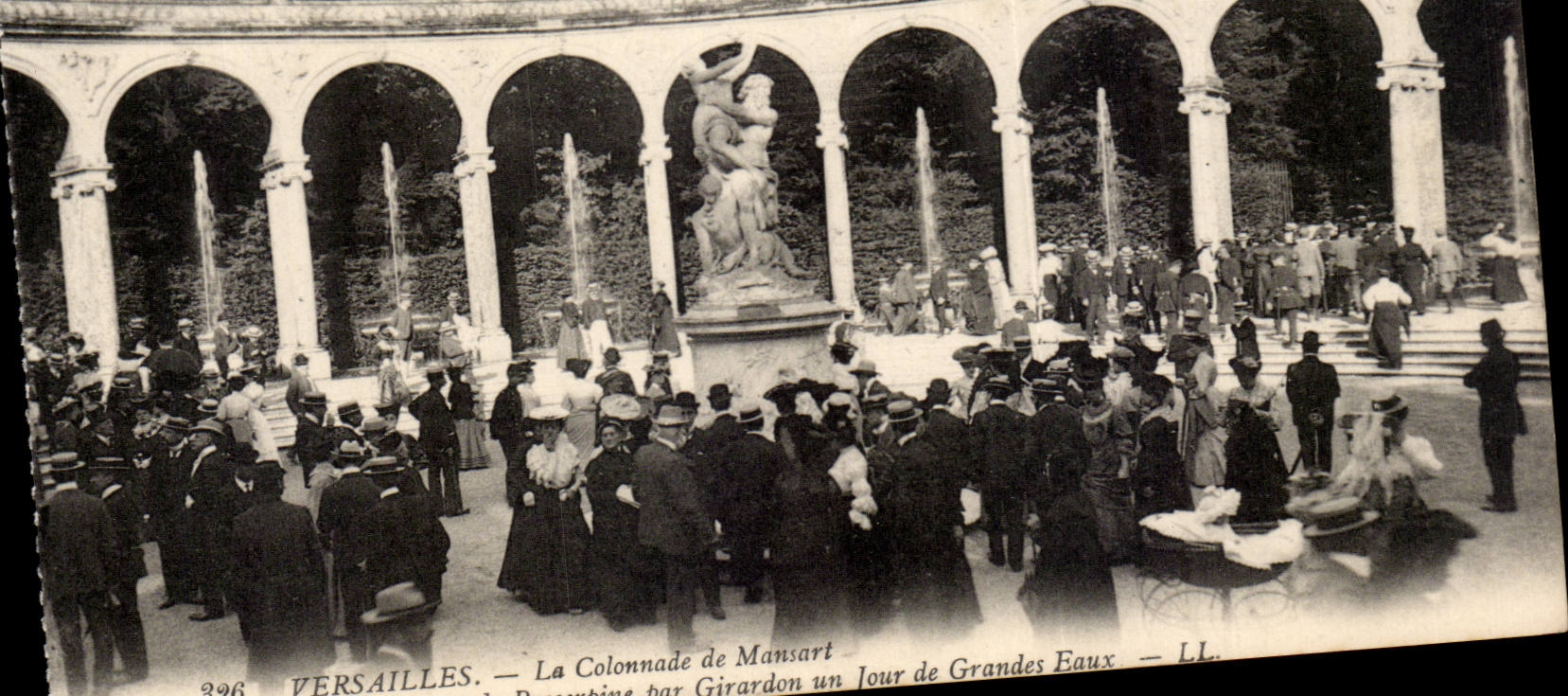 Versailles - La Colonnade de Maniart - CPA 