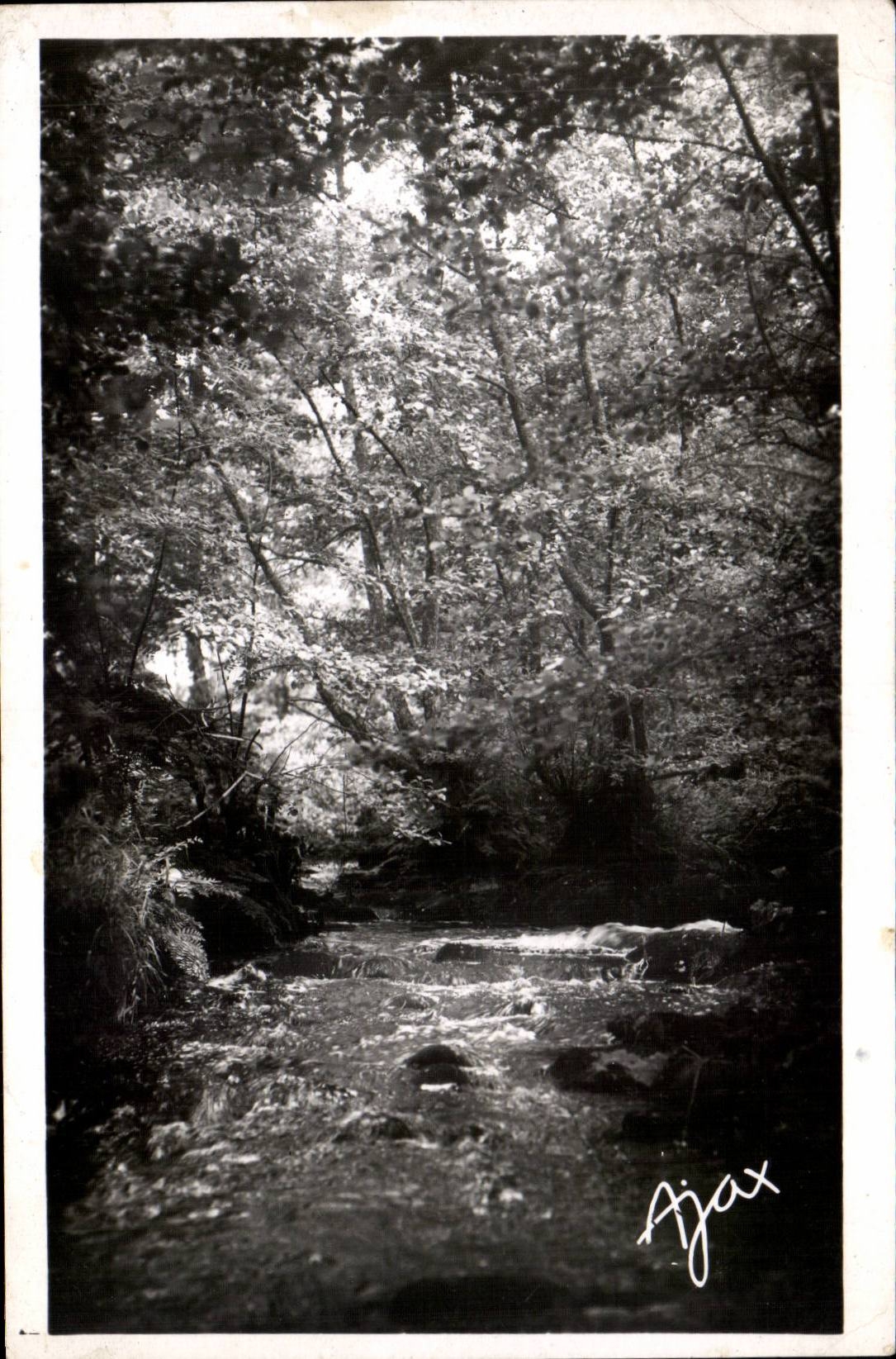 Ussiere Poitevine - Saut de la Brame CPA 