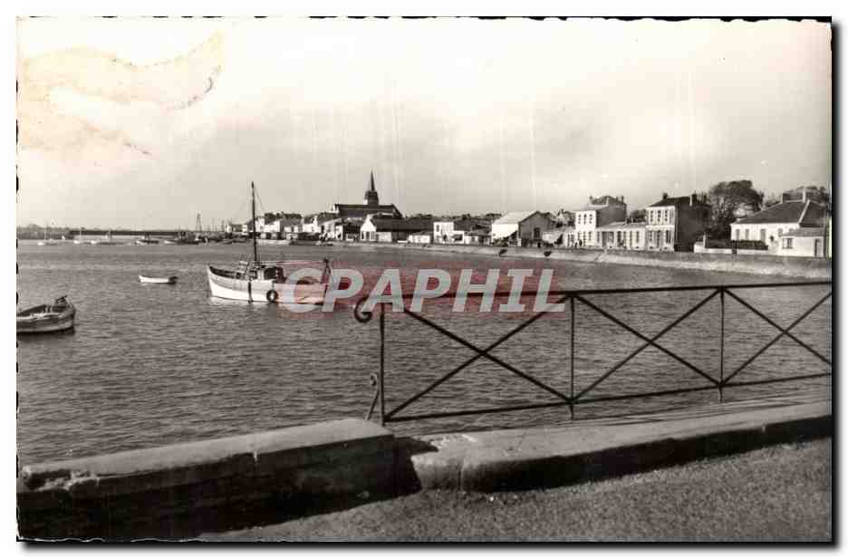 CPSM Le quai de Saint Gilles 