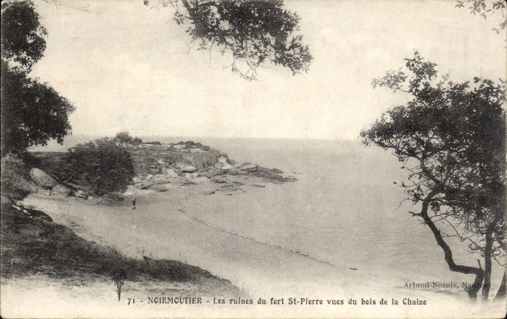 Noirmoutier — Les ruines du fort St-Pierre vues du bois de la Chaize — Artaud-Nozais, Nantes