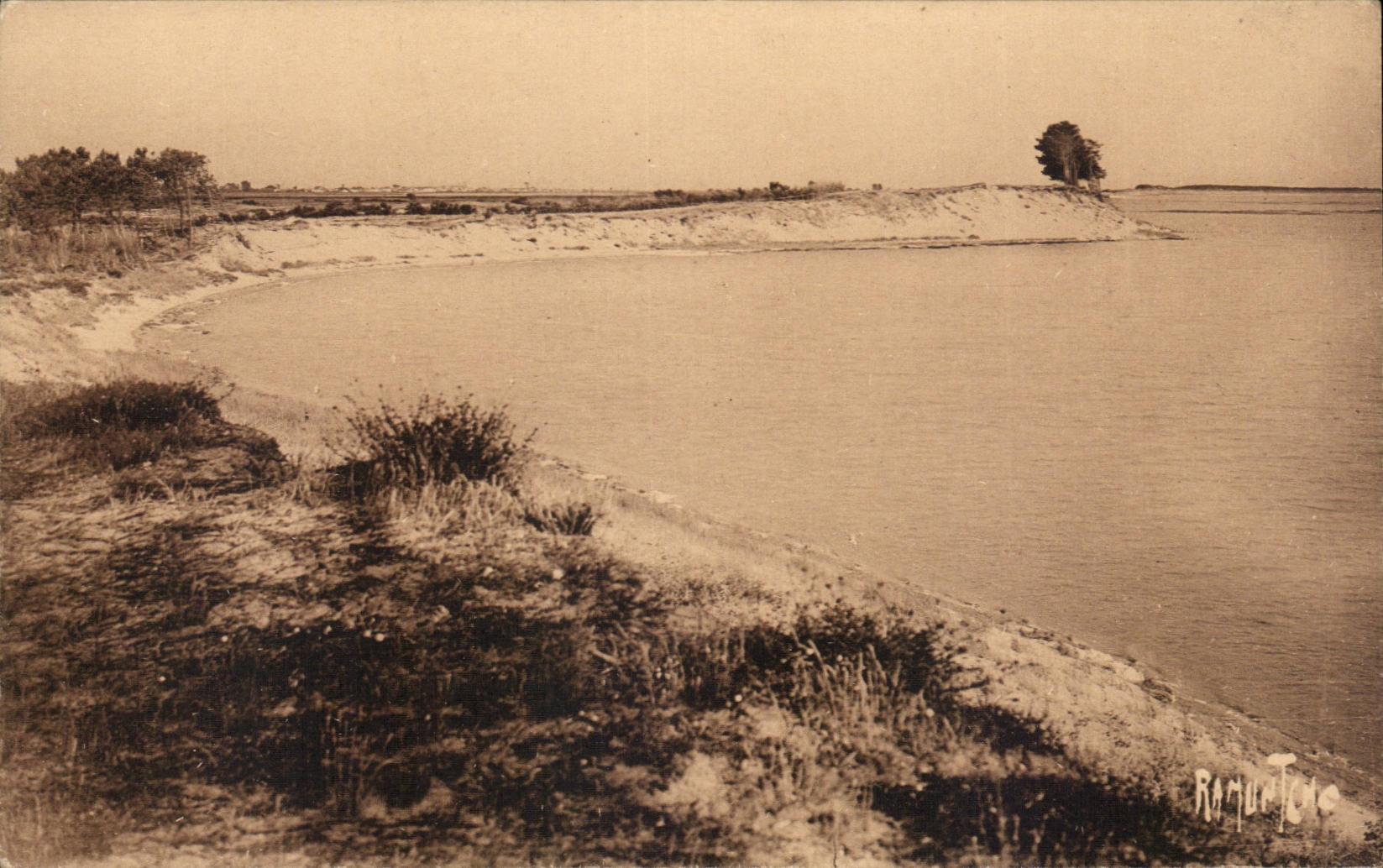 La Faute et La Tranche (Vendée) — La Belle Henriette — Éditions Artistiques Raymound Bergevin