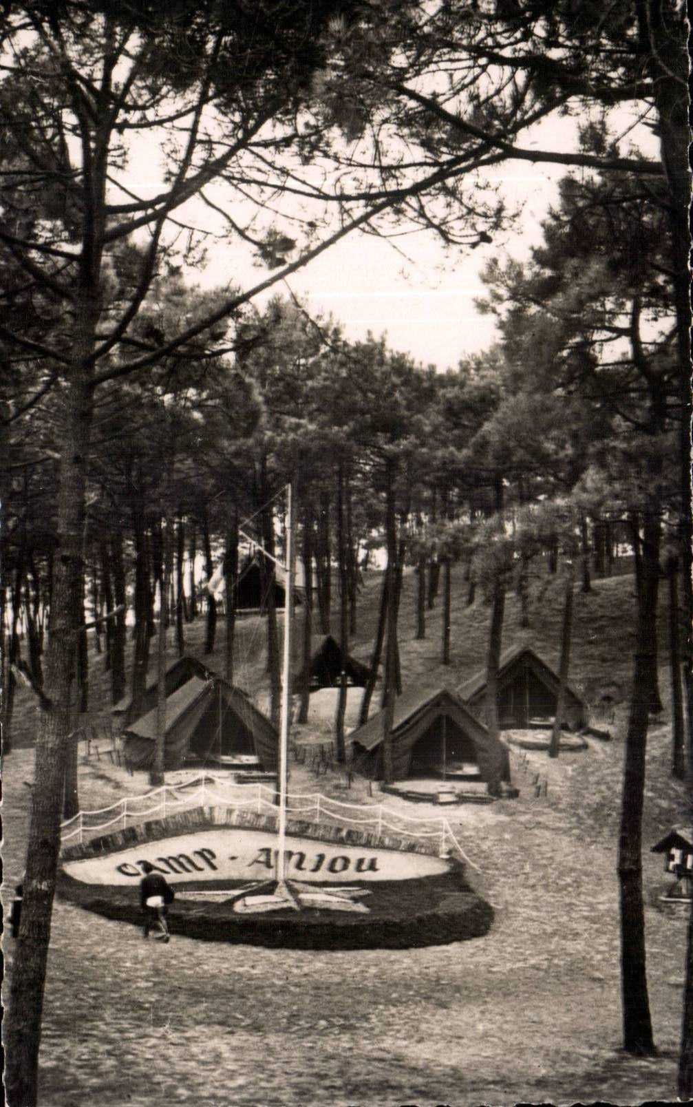Camp Anjou — Saint-Hilaire-de-Riez (Vendée) — S.N.C.F. Région Ouest