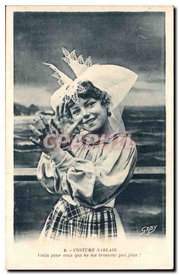 CPA Costume sablais Folklore Enfant