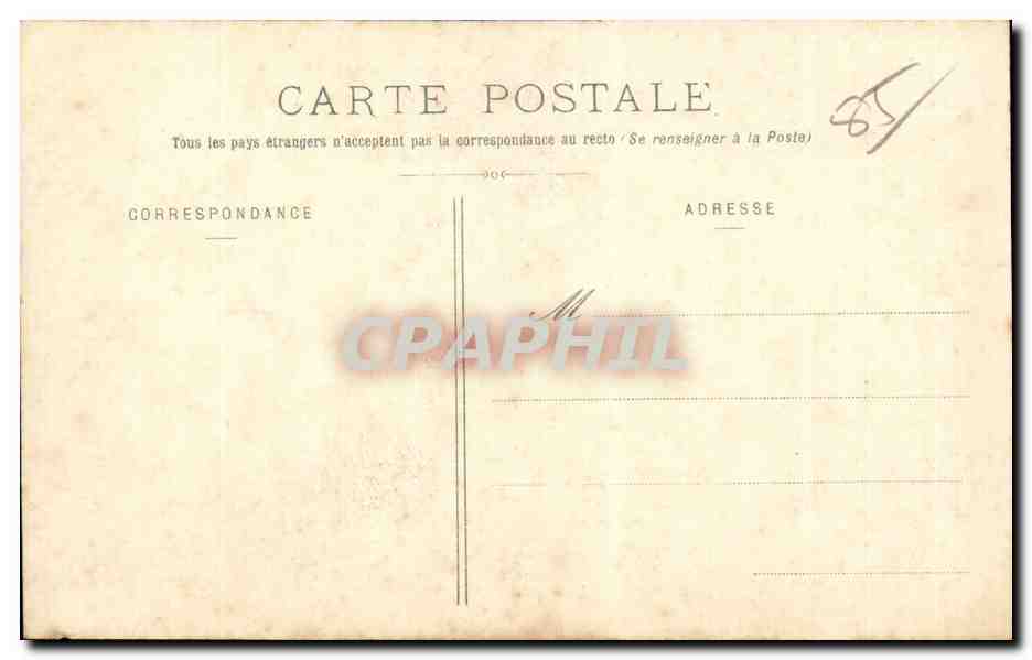 CPA Les Sables D'olonne Pendant la tempete ( folklore costume ) — Verso