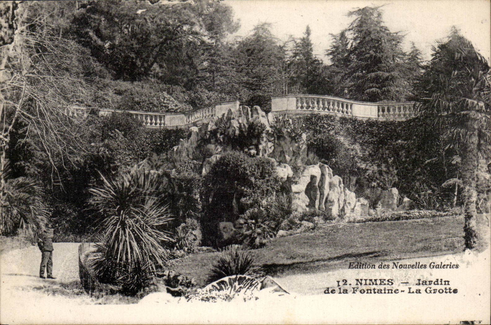 Nîmes - Jardin de la Fontaine - La Grotte — Édition des Nouvelles Galeries, n°12