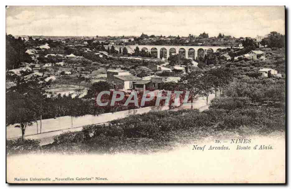 CPA Nimes Neuf arcades Route d'alais