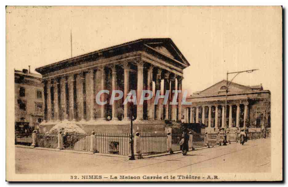 Nîmes — La Maison Carrée et le Théâtre — A.R. n°32