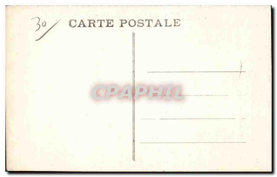 CPA Nimes Boulevard Victor Hugo (Au fond le grand theatre et la Tour Magne) — Rückseite