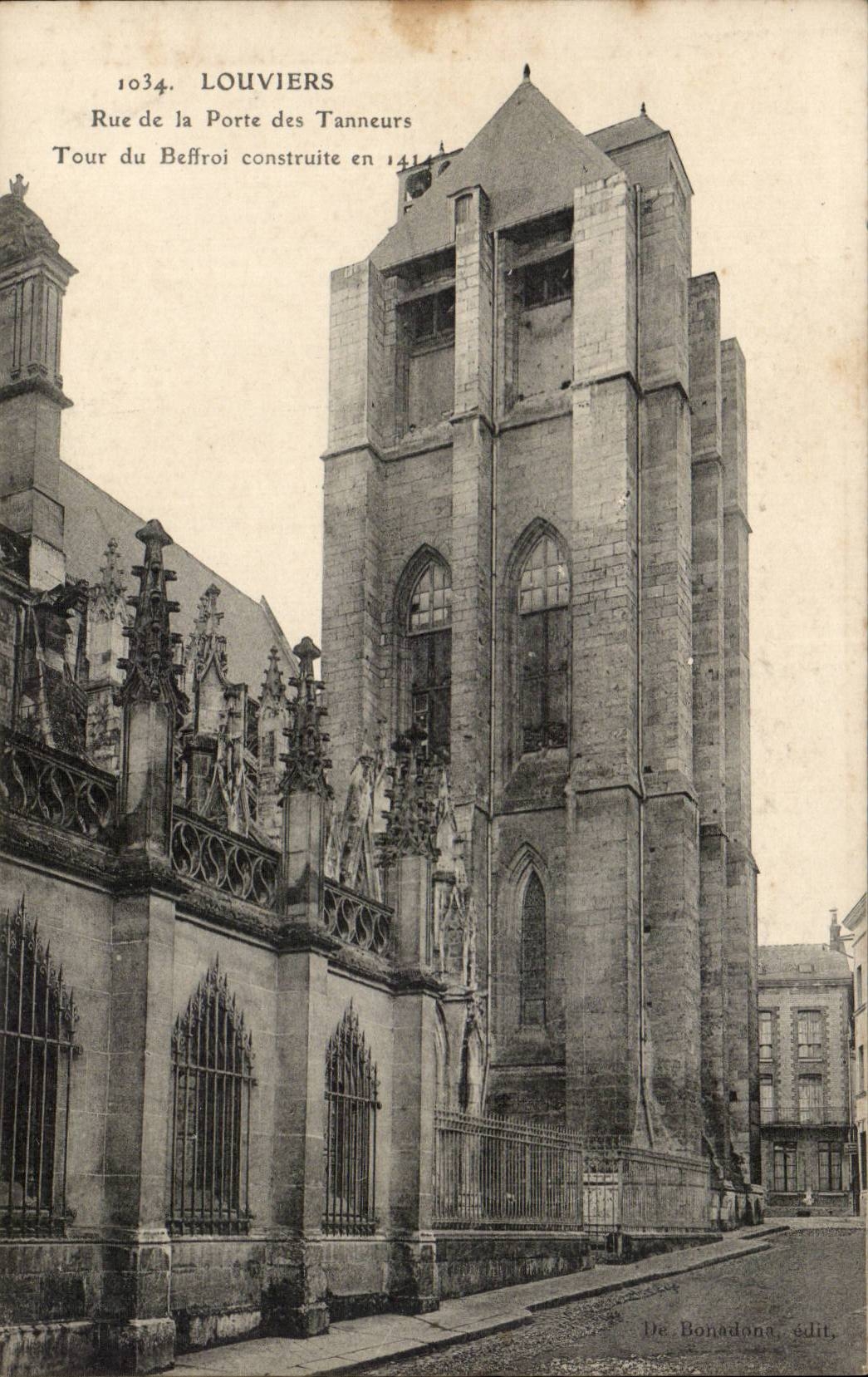 Louvières — Tour du Belfroi construite en 1414 — Je Bonadona, édit.