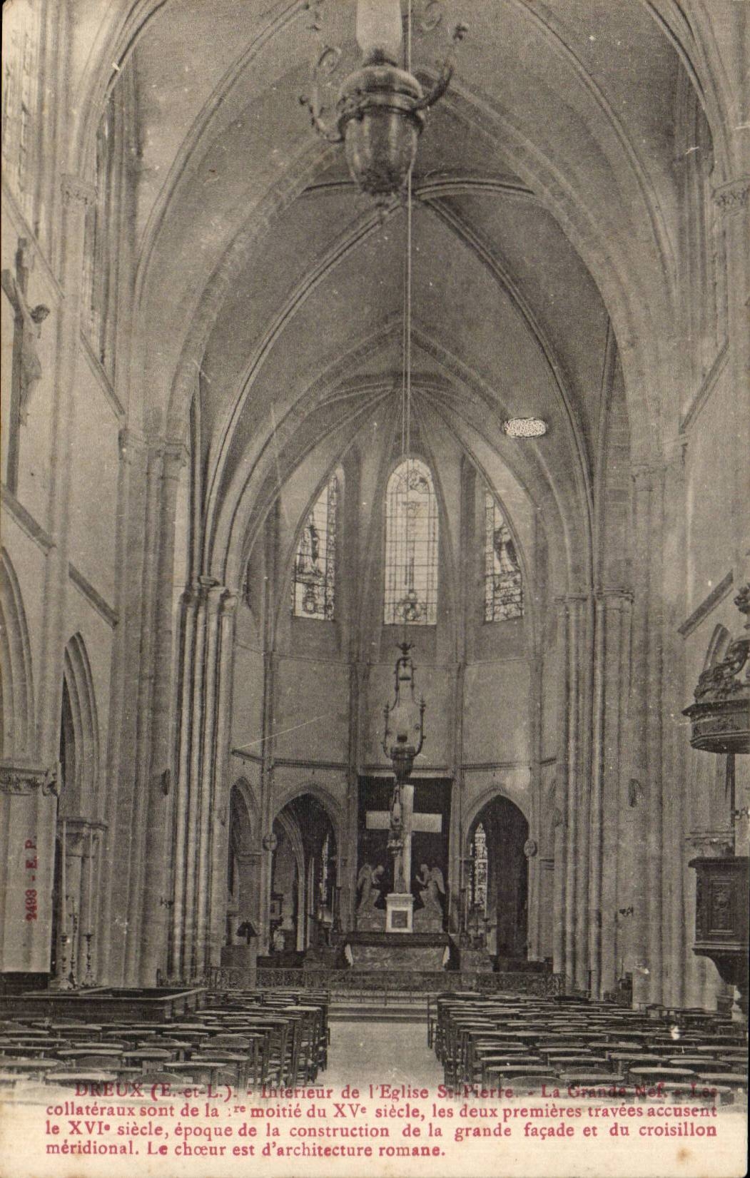 CPA Dreux Interieur de l'eglise St Pierre