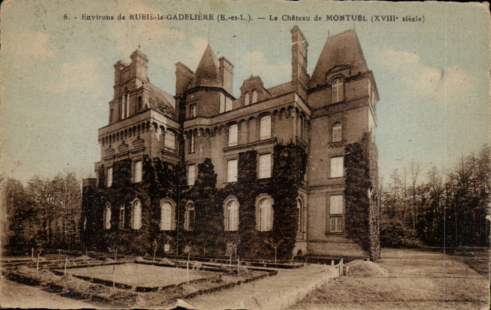 Environs de RUEIL-la-GADELIÈRE (E.-et-L.) — Le Château de MONTUEL (XVIIIe siècle)