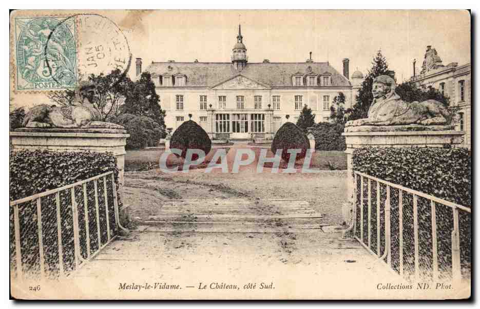 CPA Meslay le Vidame Le chateau Cote Sud Sphinx