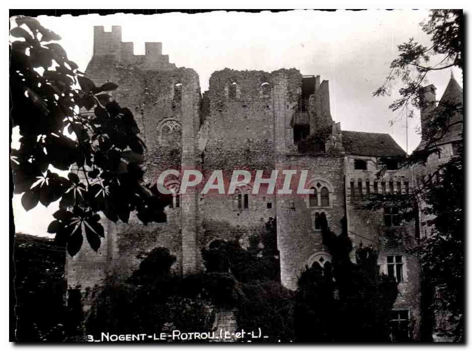 Nogent-le-Rotrou (E-et-L) — Château en ruines — Édition du LYS - Tél. 55 - Pl. Saint-Éloi - Soreigny (Allier)