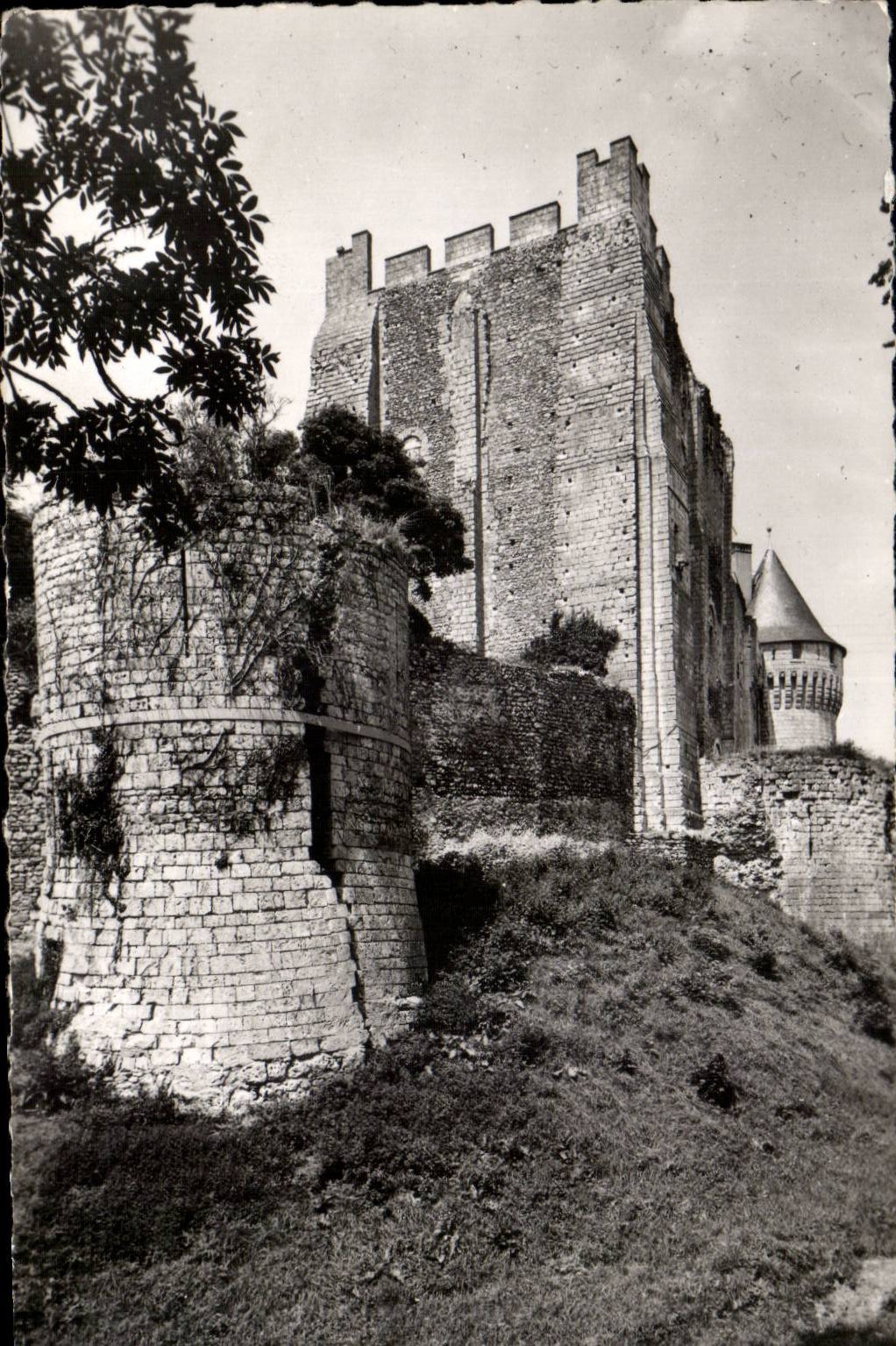 Castillo de Saint-Jean — Nogent-le-Rotrou (Eure-et-Loir) — Edición de l'Aqueduc, n°14A