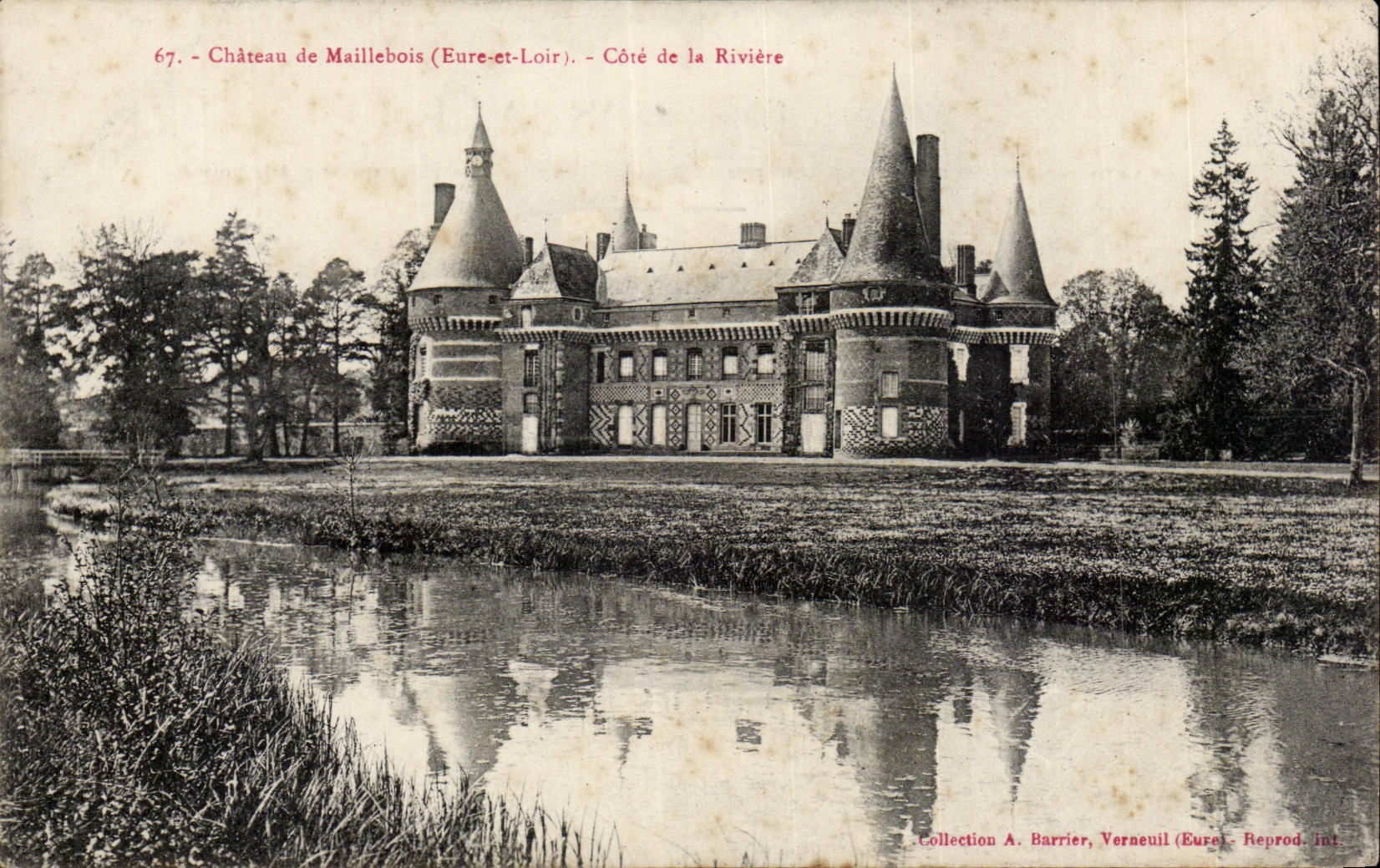CPA Chateau de Maillebois Cote de la riviere