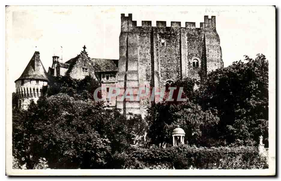 Nogent-le-Retrou — Castillo feudal de San Juan — Vista general fachada oeste