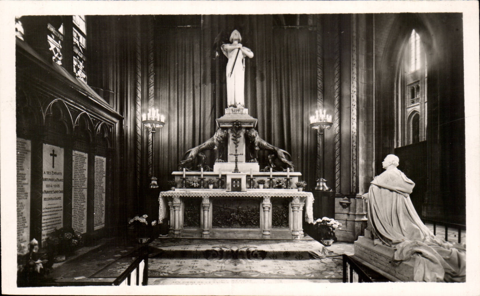 CPA Orleans Chapelle de Ste Jeanne d'arc Le tombeau de SE le cardinal Touchet