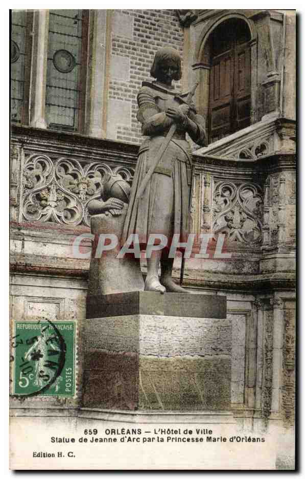 CPA Orleans L'hotel de ville Statue de Jeanne d'Arc par la Princesse d'Orleans