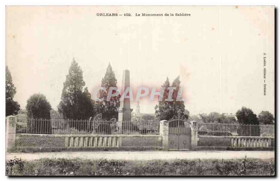 CPA Orleans Le monument de la Sabliere