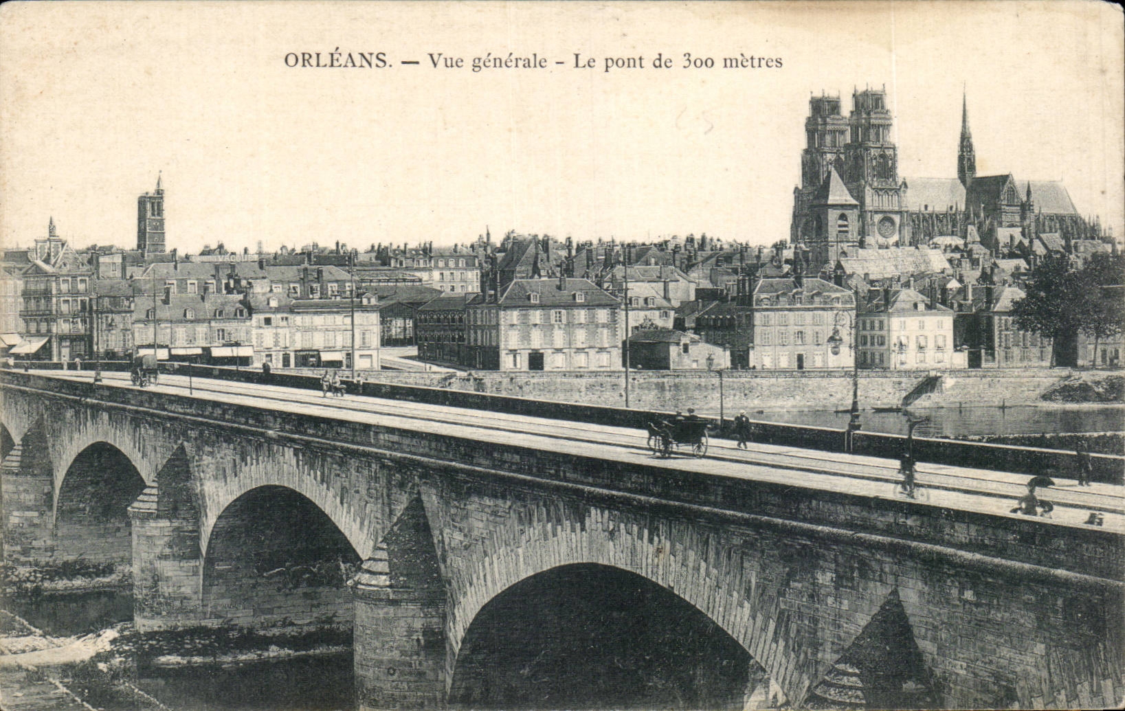 CPA Orleans Vue generale Le pont de 300 metres