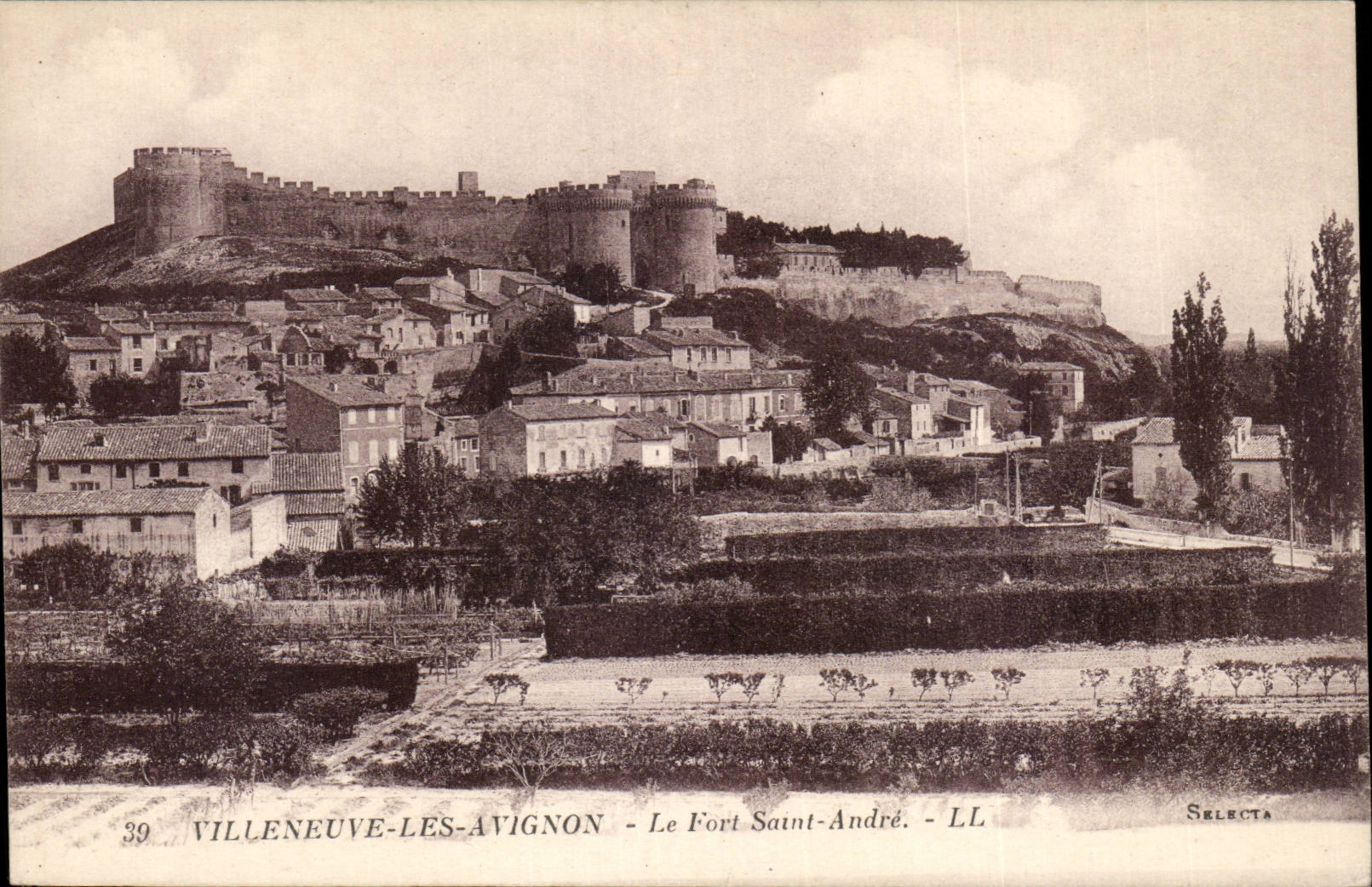 CPA Villeneuve les Avignon Le fort Saint Andre