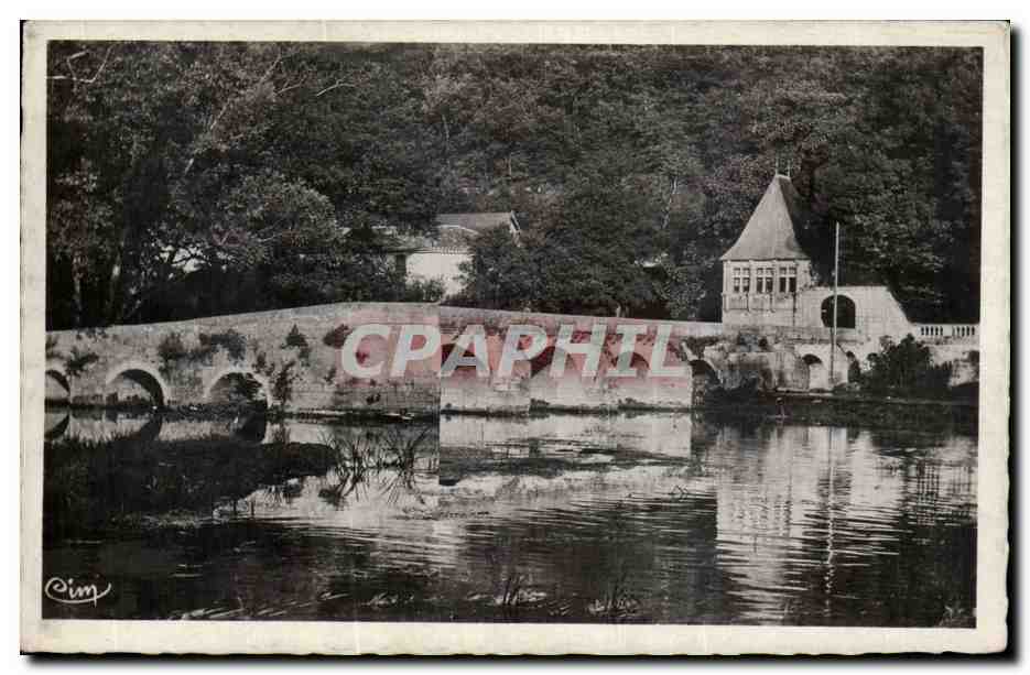CPA Brantome Le pont Conde et le pavillon Renaissance