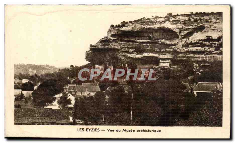 CPA Les Eyzies Vue du musee prehistorique