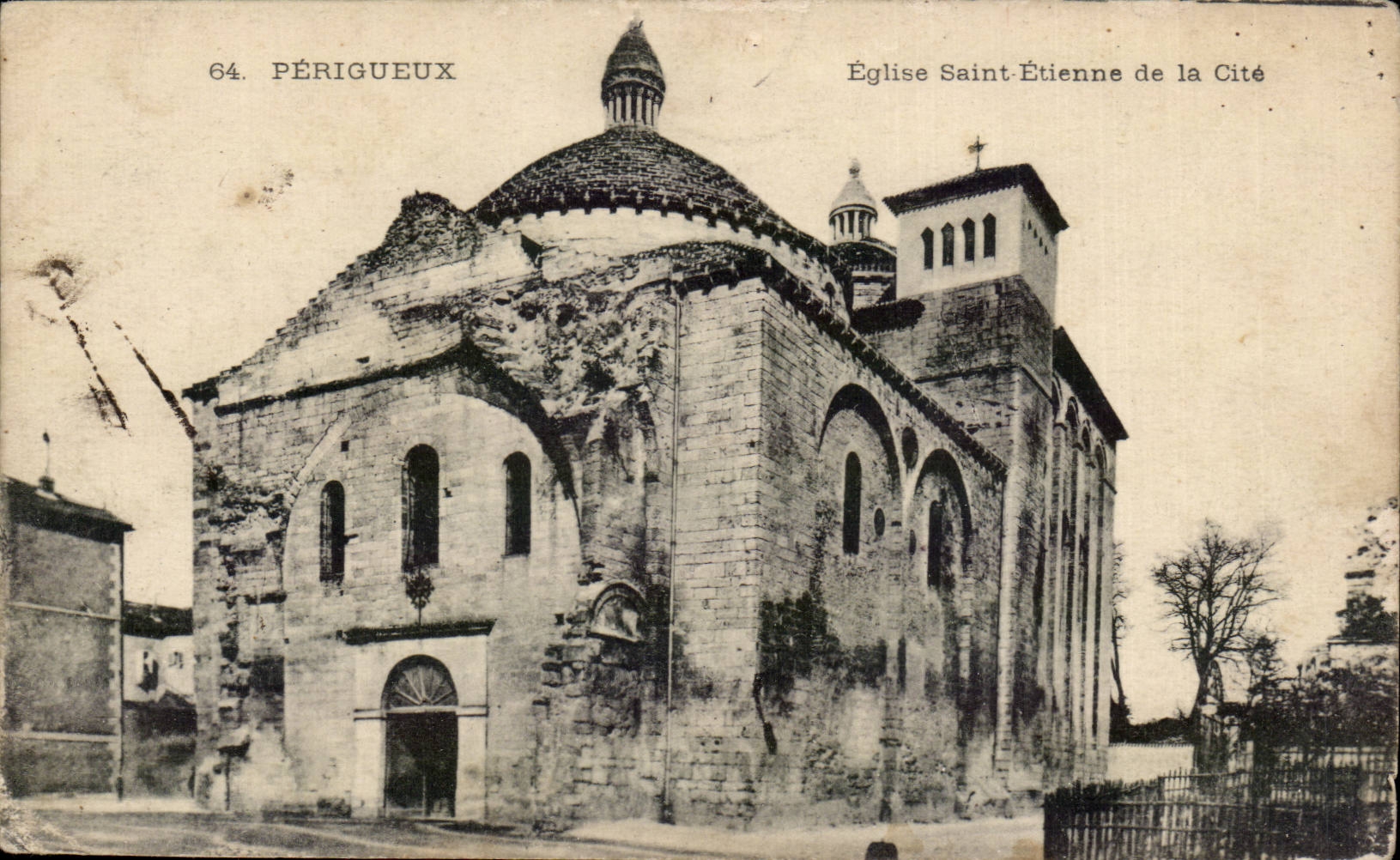 CPA Perigueux Eglise Saint Etienne de la Cite
