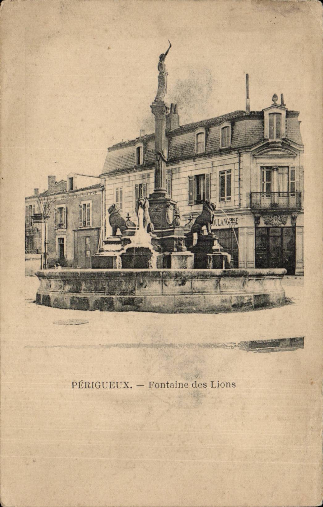 CPA Perigueux Fontaine des lions