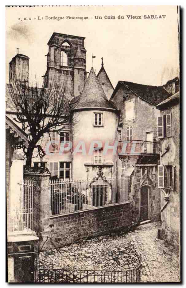 CPA Un coin du vieux Sarlat 