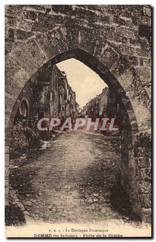 Domme (en Sarladais) — Porte de la Combe — Phot. P. D. S.