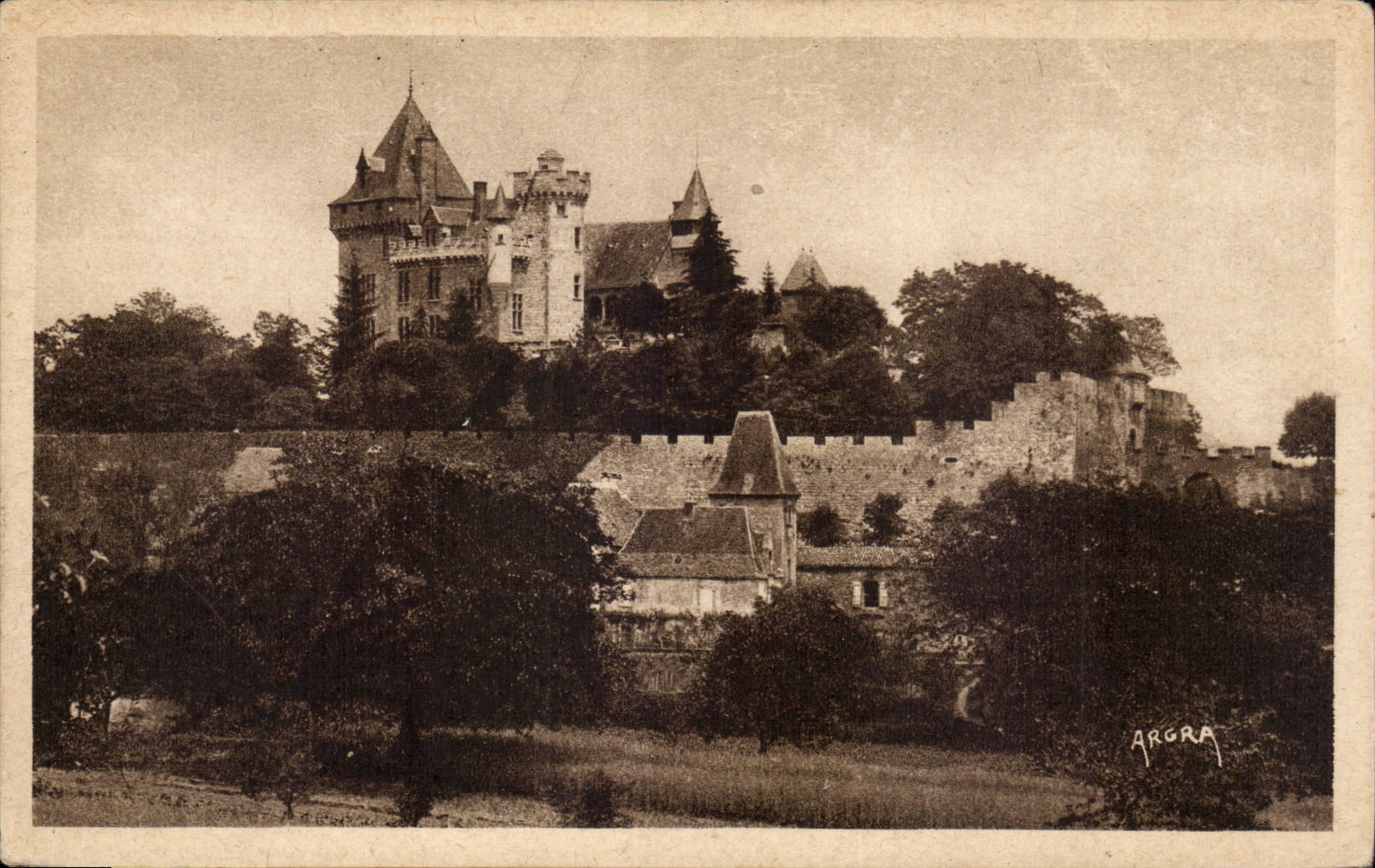 CPA Dordogne Chateau de Montfort