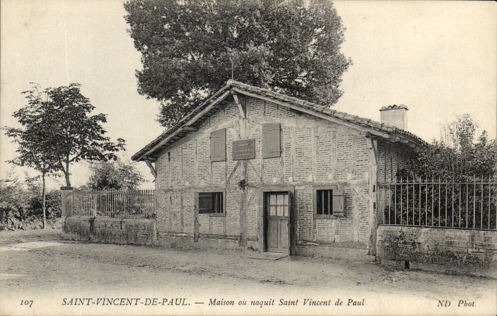 CPA Saint Vincent de Paul Maison ou naquit Saint Vincent de Paul