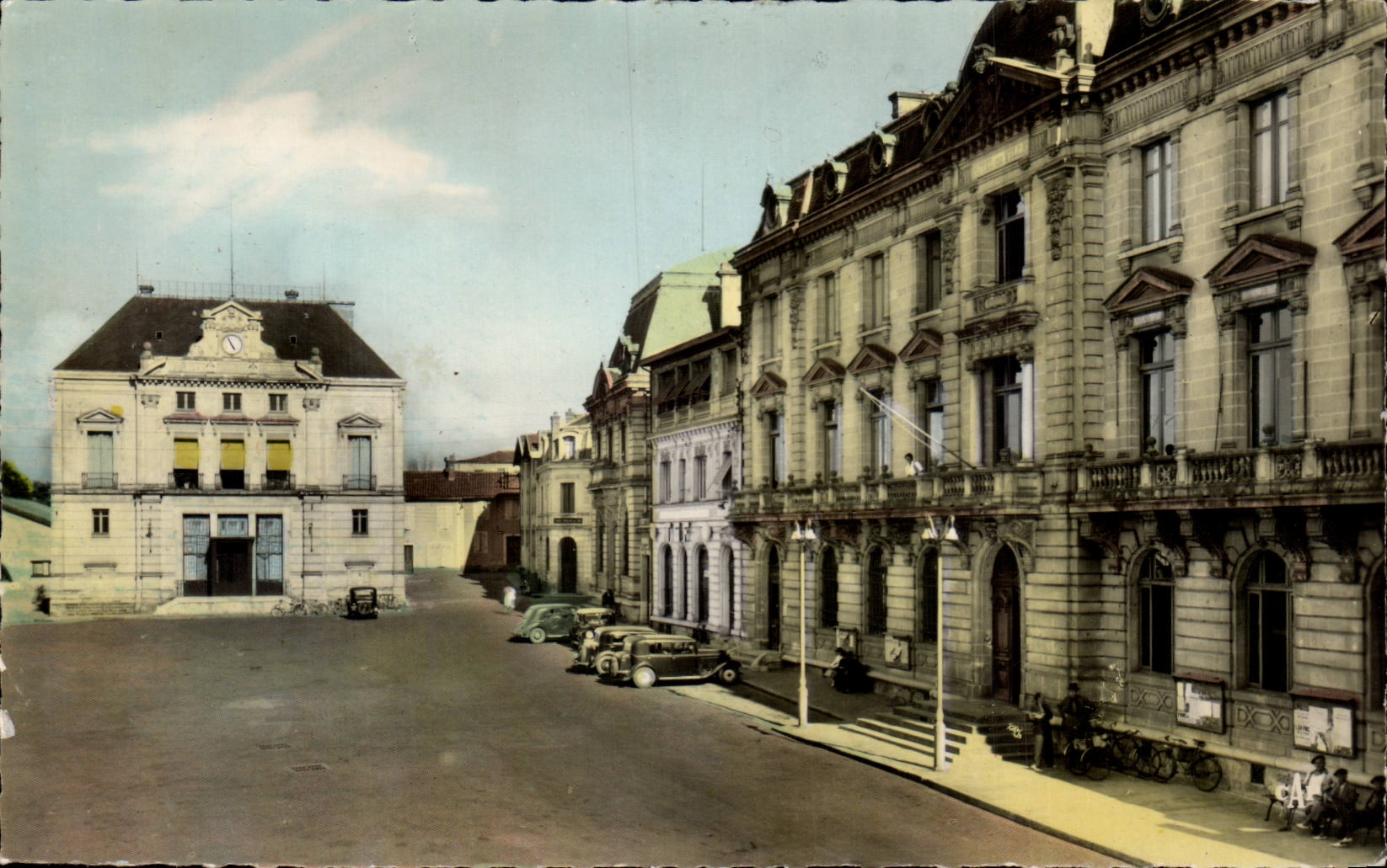 CPSM Mont de Marsan L'hotel de ville et la Poste