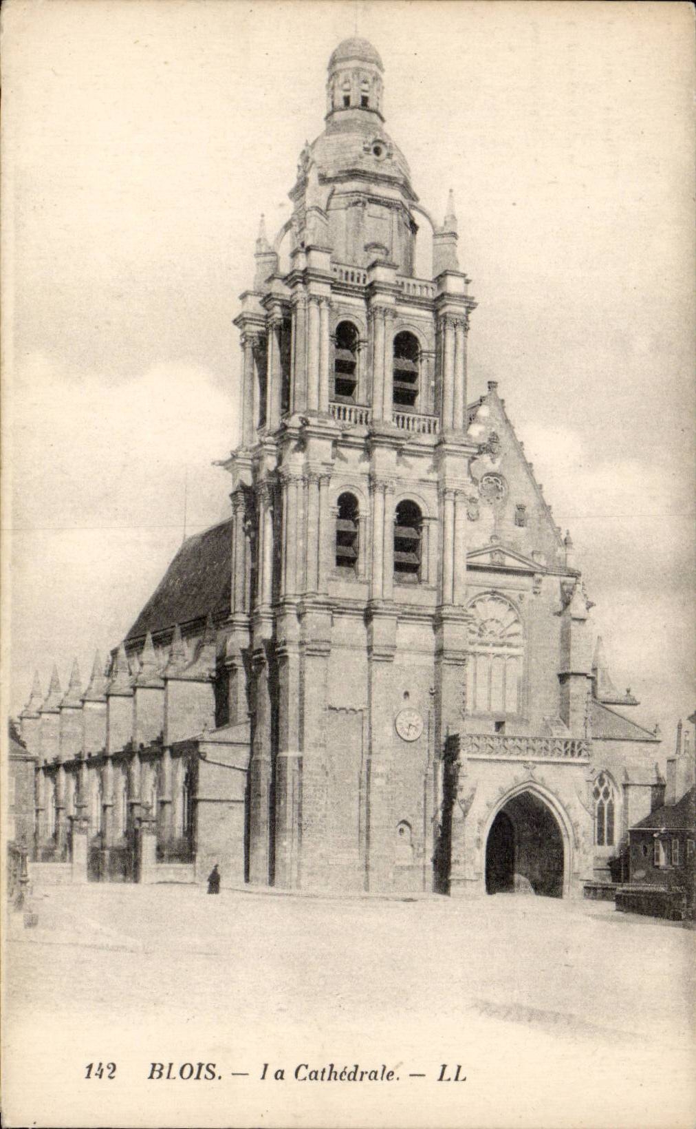 CPA Blois La cathedrale