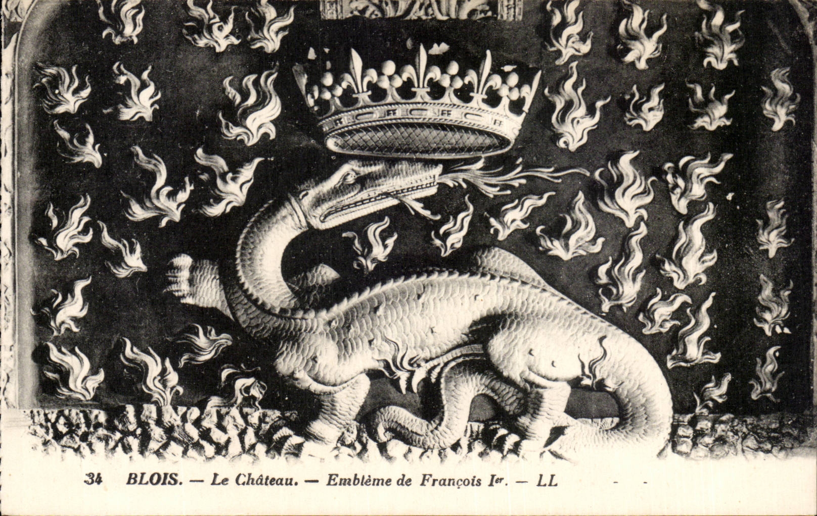 CPA Blois Le chateau Embleme de Francois 1er