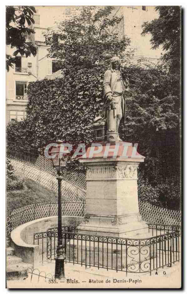 CPA Blois Statue de Denis Papin