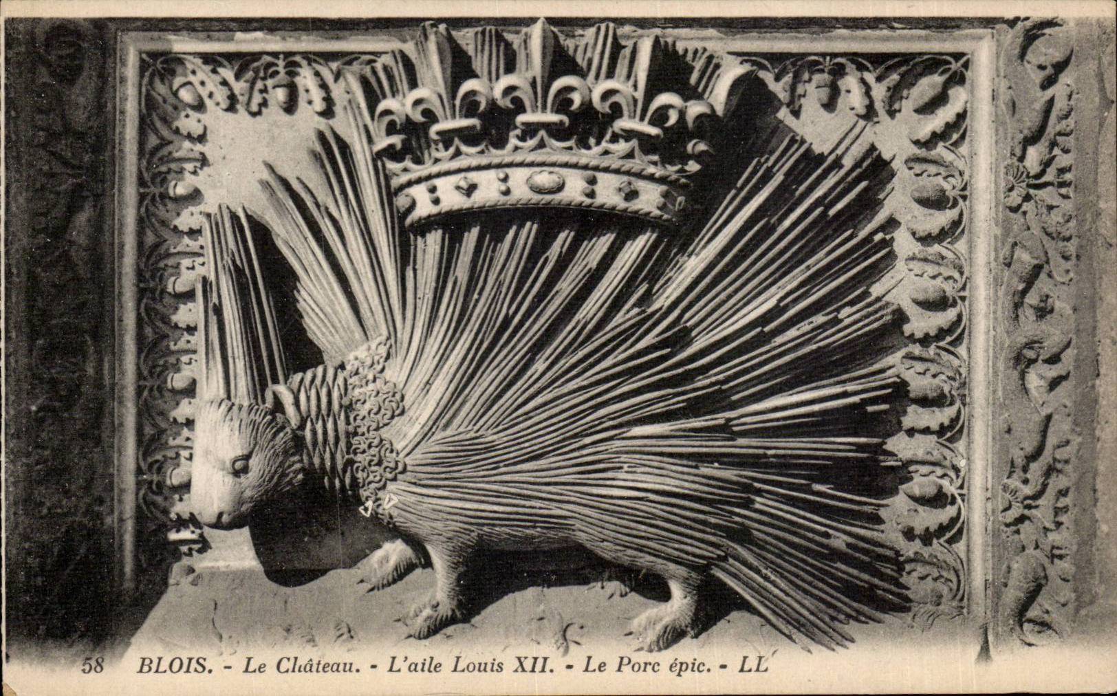 CPA Blois Le chateau L'aile Louis XII le porc epic