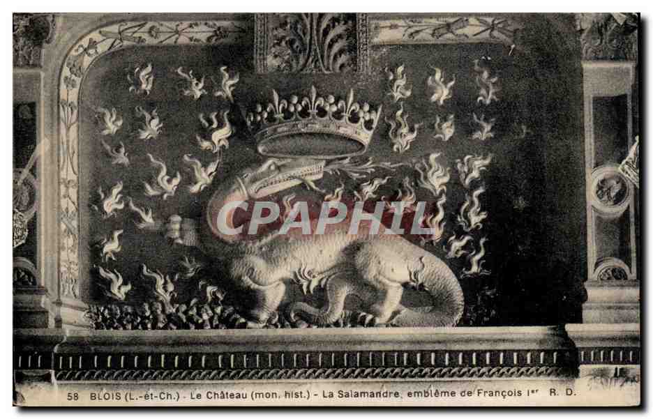 CPA Blois Eglise Le chateau La Salamandre Embleme de Francois 1er