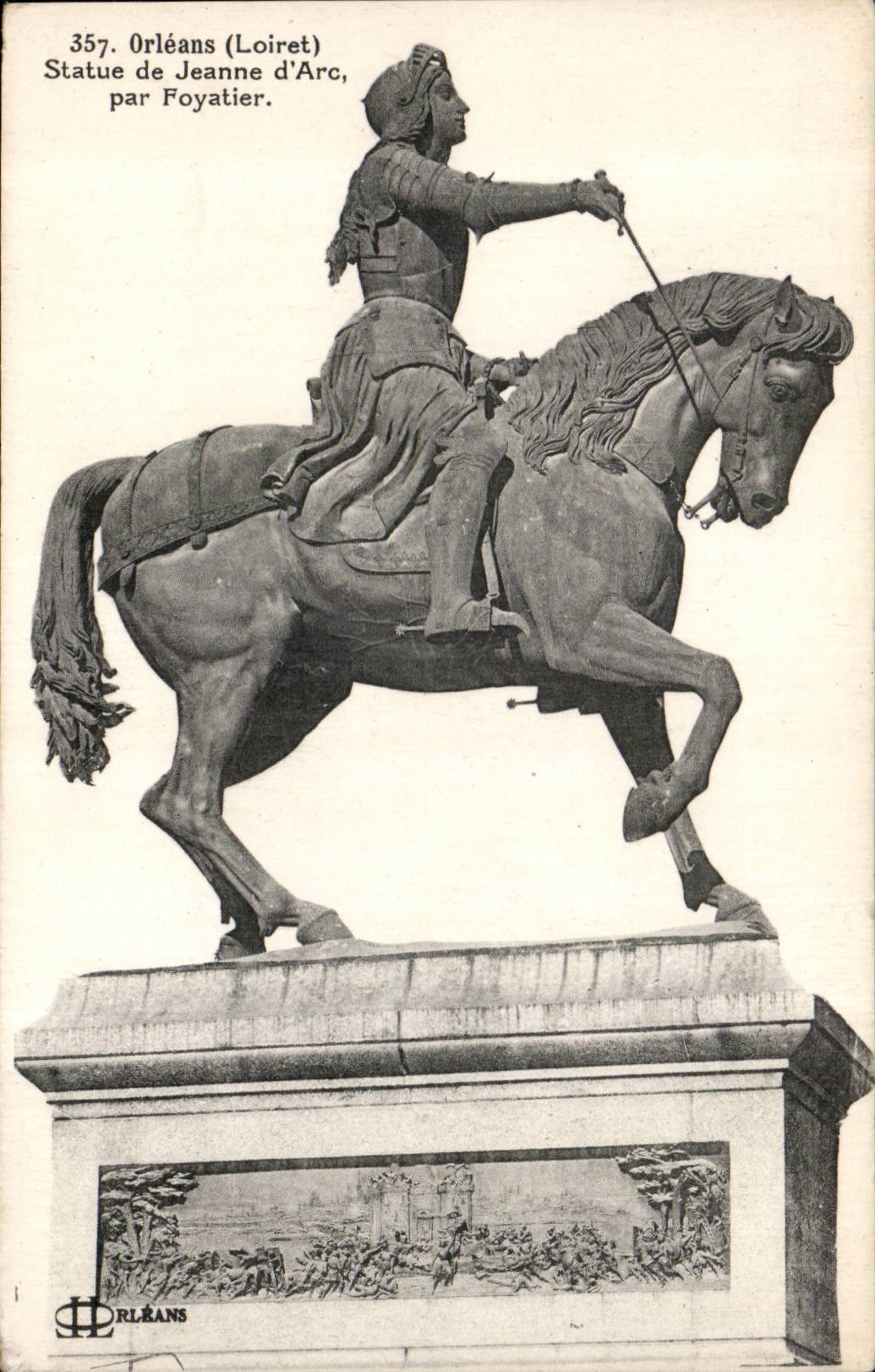 CPA Orleans Statue de Jeanne d'arc par Foyatier