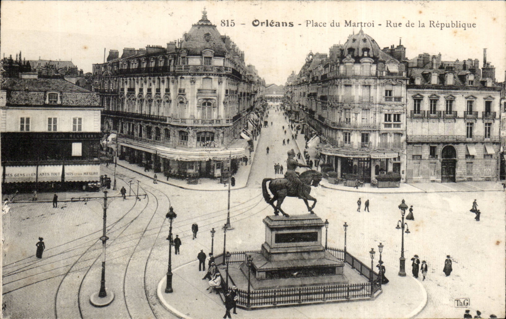 CPA Orleans Place du Martroi La rue de la Republique 