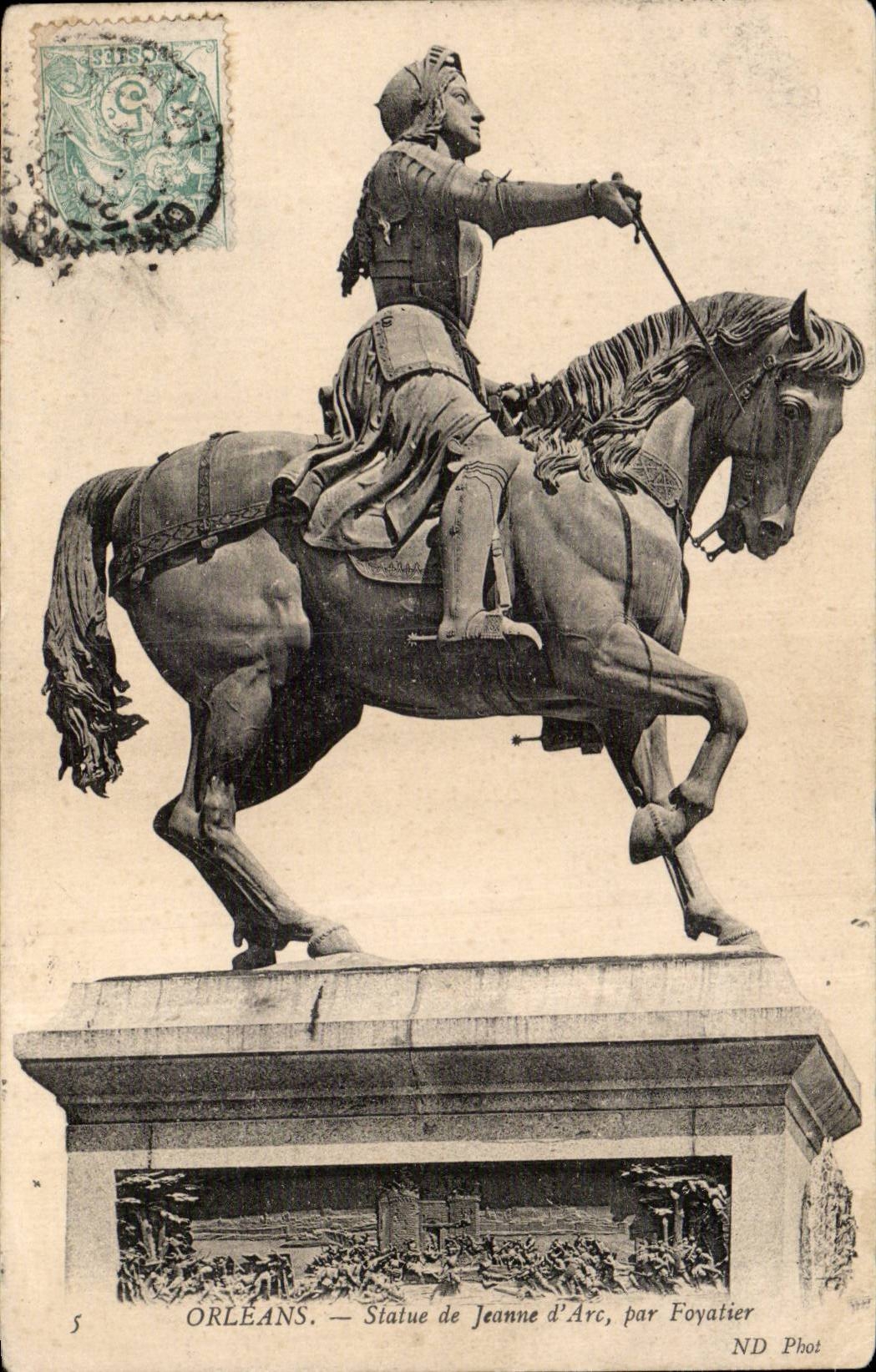 CPA Orleans Statue de Jeanne d'arc par Foyatier